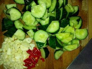 吃瓜去暑吗,吃瓜解暑，清凉一夏